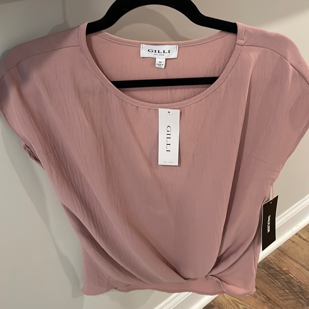 NWT Gilli silk shirt